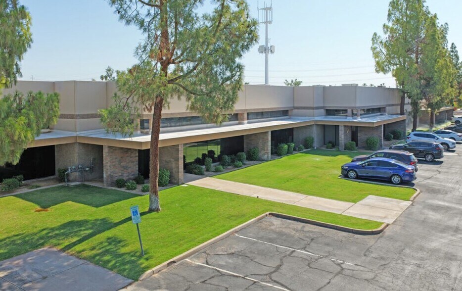 528 W 21st St, Tempe, AZ à vendre - Photo du bâtiment - Image 2 de 3