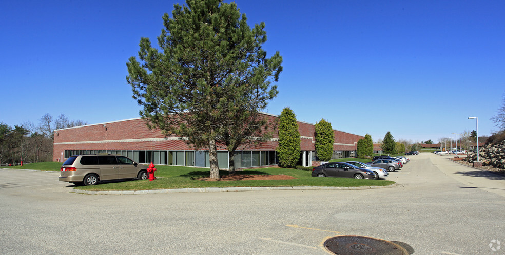 600 Research Dr, Wilmington, MA for lease - Building Photo - Image 2 of 6