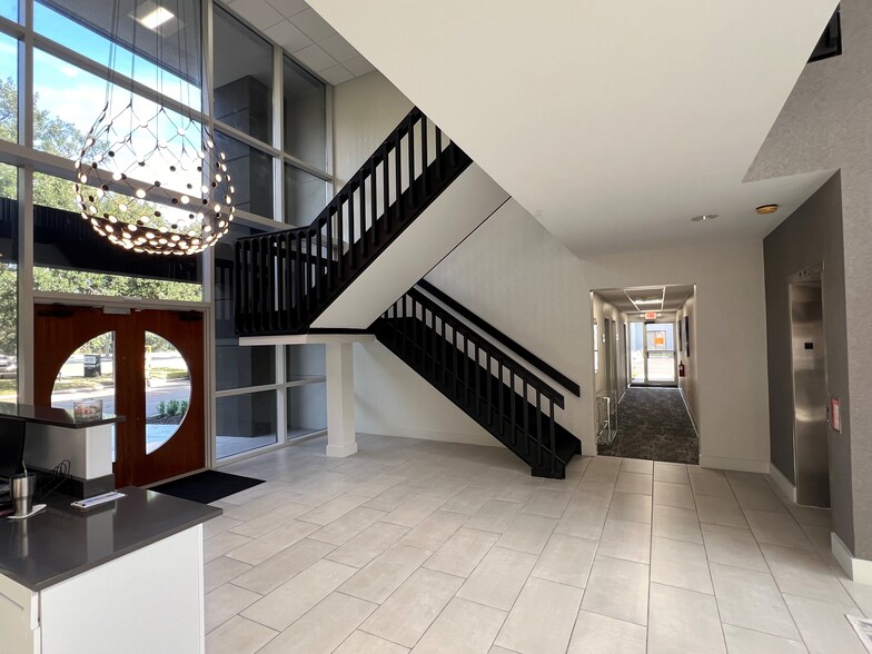 4110 Southpoint Blvd, Jacksonville, FL for lease - Lobby - Image 2 of 45