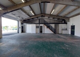 Woodlands Rd, Dyce for lease Interior Photo- Image 2 of 2