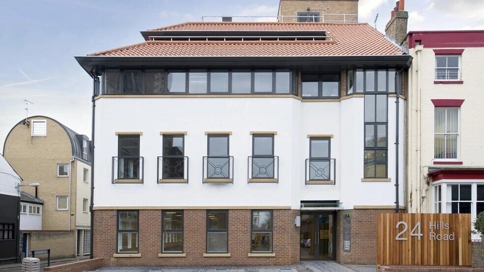 24 Hills Rd, Cambridge à louer - Photo du bâtiment - Image 2 de 5