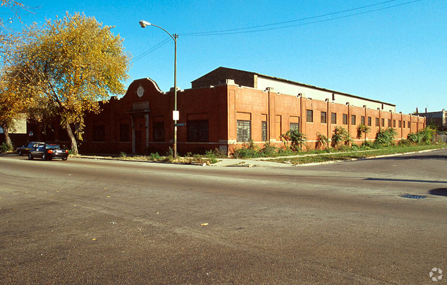 615 S California Ave, Chicago, IL for sale - Primary Photo - Image 1 of 1