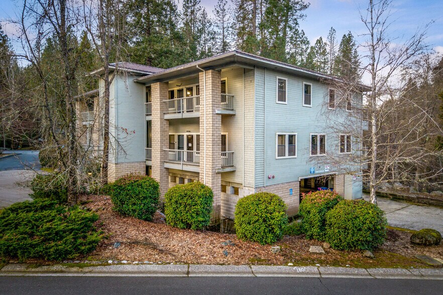 117 New Mohawk Rd, Nevada City, CA à vendre - Photo du bâtiment - Image 3 de 27