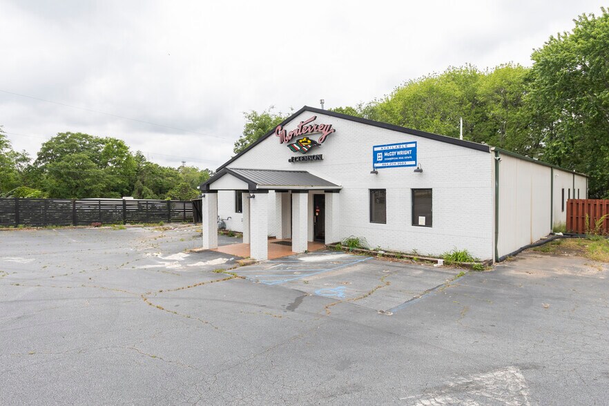 1704-1710 W Main St, Central, SC à louer - Photo du bâtiment - Image 2 de 40