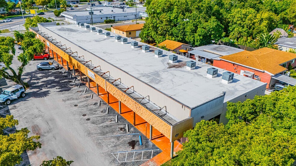 1620-1648 NE 148th St, Miami, FL à vendre - Photo du bâtiment - Image 2 de 19