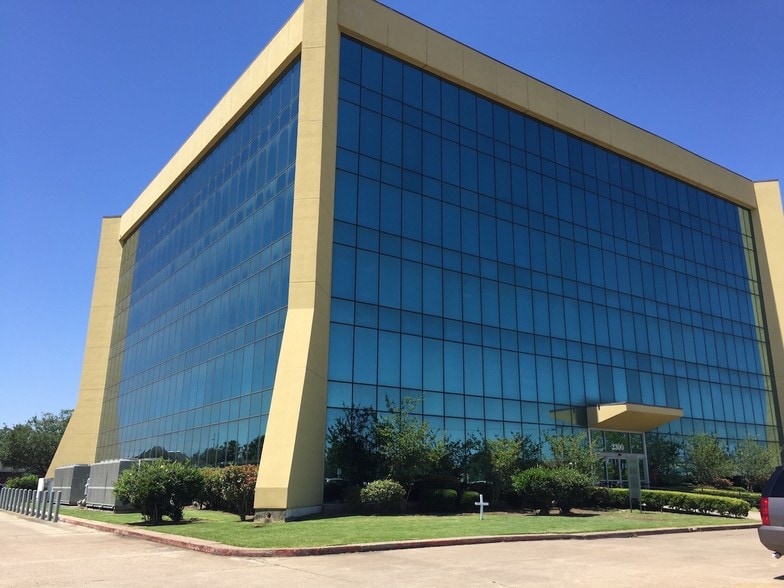 2300 Highway 365, Nederland, TX à louer - Photo du bâtiment - Image 1 de 2