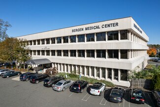 Plus de détails pour 1 W Ridgewood Ave, Paramus, NJ - Bureau à louer