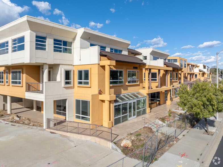 17901 Soledad Canyon Rd, Santa Clarita, CA for sale - Primary Photo - Image 1 of 8