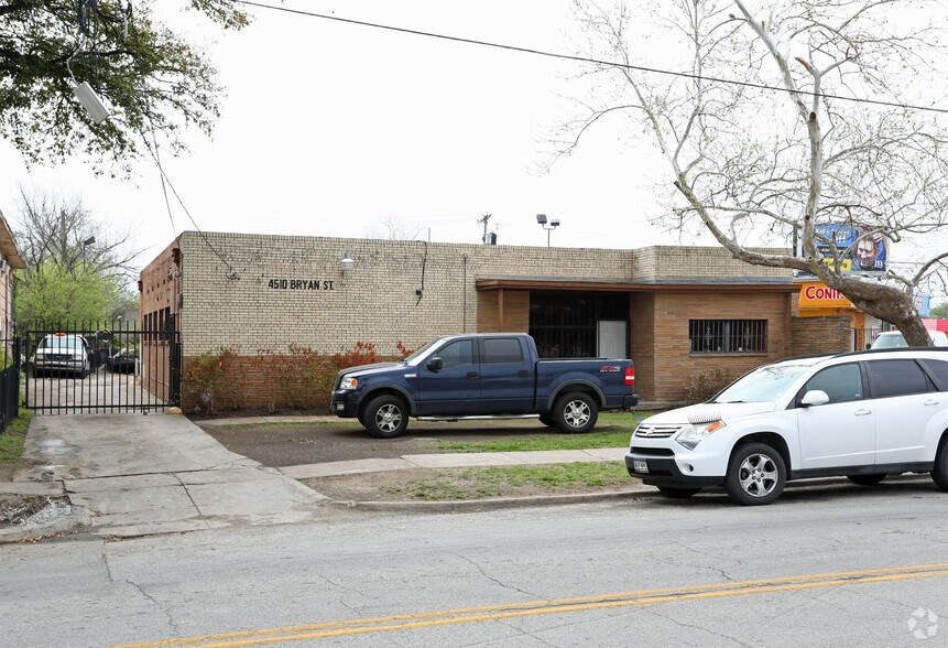 4510 Bryan St, Dallas, TX à vendre - Photo du bâtiment - Image 1 de 4