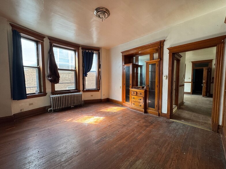 2628 S Millard Ave, Chicago, IL for sale - Building Photo - Image 3 of 4