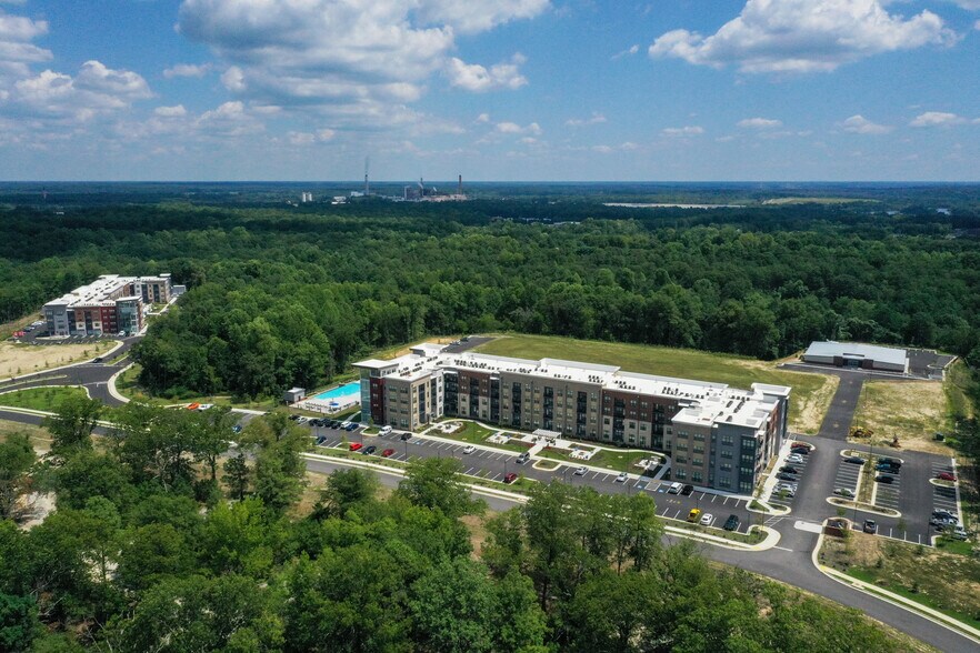 2501 Redwater Ridge Rd, Chester, VA à louer - Aérien - Image 1 de 1
