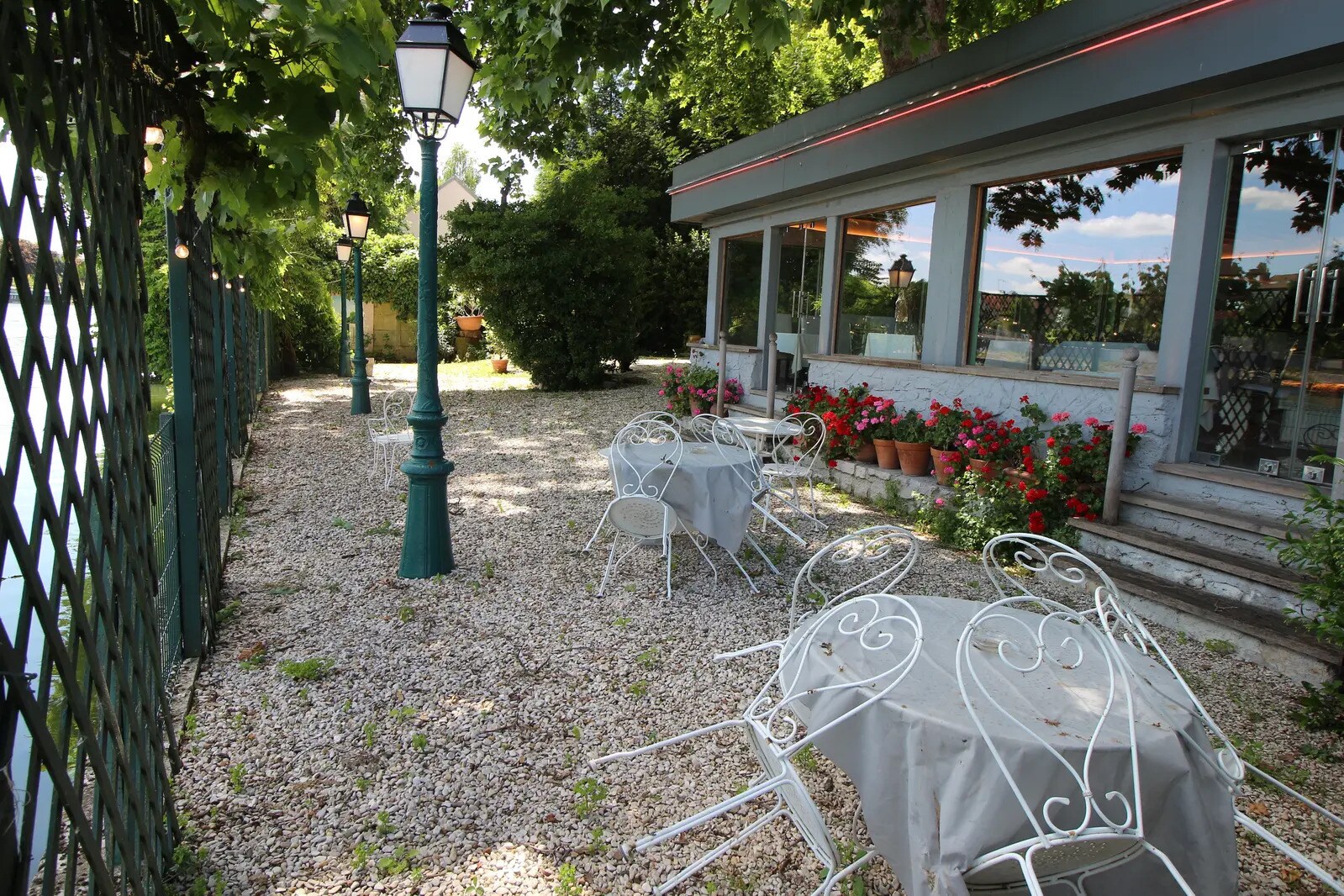 Retail in Créteil for sale Building Photo- Image 1 of 12