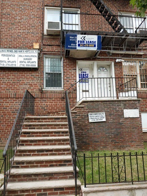 2026 Ocean Ave, Brooklyn, NY à louer Photo du bâtiment- Image 1 de 3