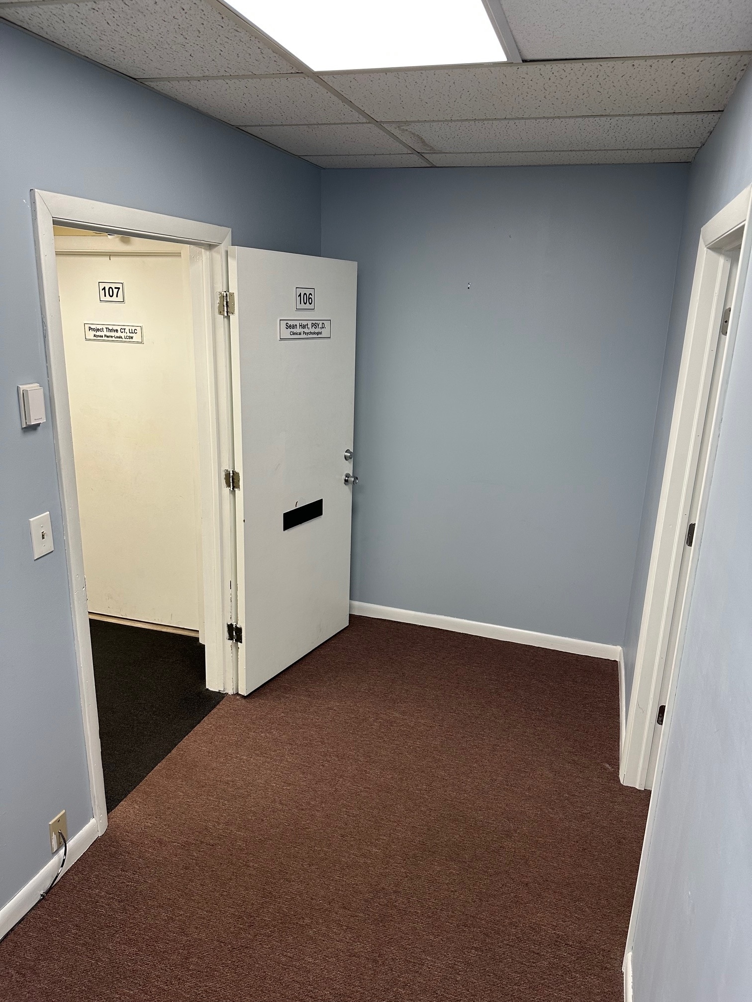 1100 New Britain Ave, West Hartford, CT for lease Building Photo- Image 1 of 6