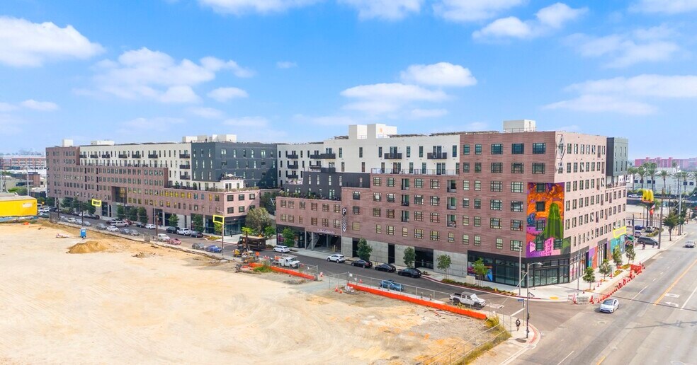 1540 Industrial St, Los Angeles, CA à louer - Photo du bâtiment - Image 2 de 9