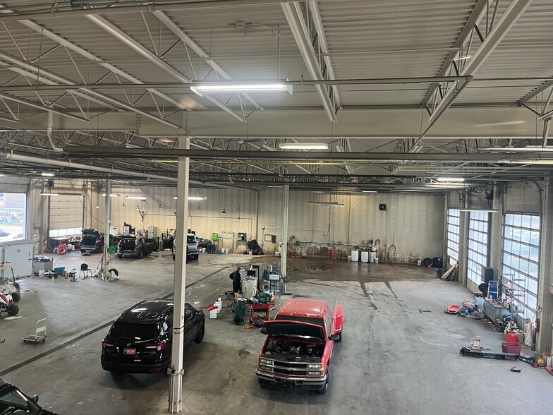 6613 Sparrow Dr, Leduc, AB for sale - Building Photo - Image 2 of 6