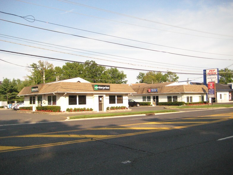 73 State Route 35, Eatontown, NJ à vendre - Photo du bâtiment - Image 3 de 15