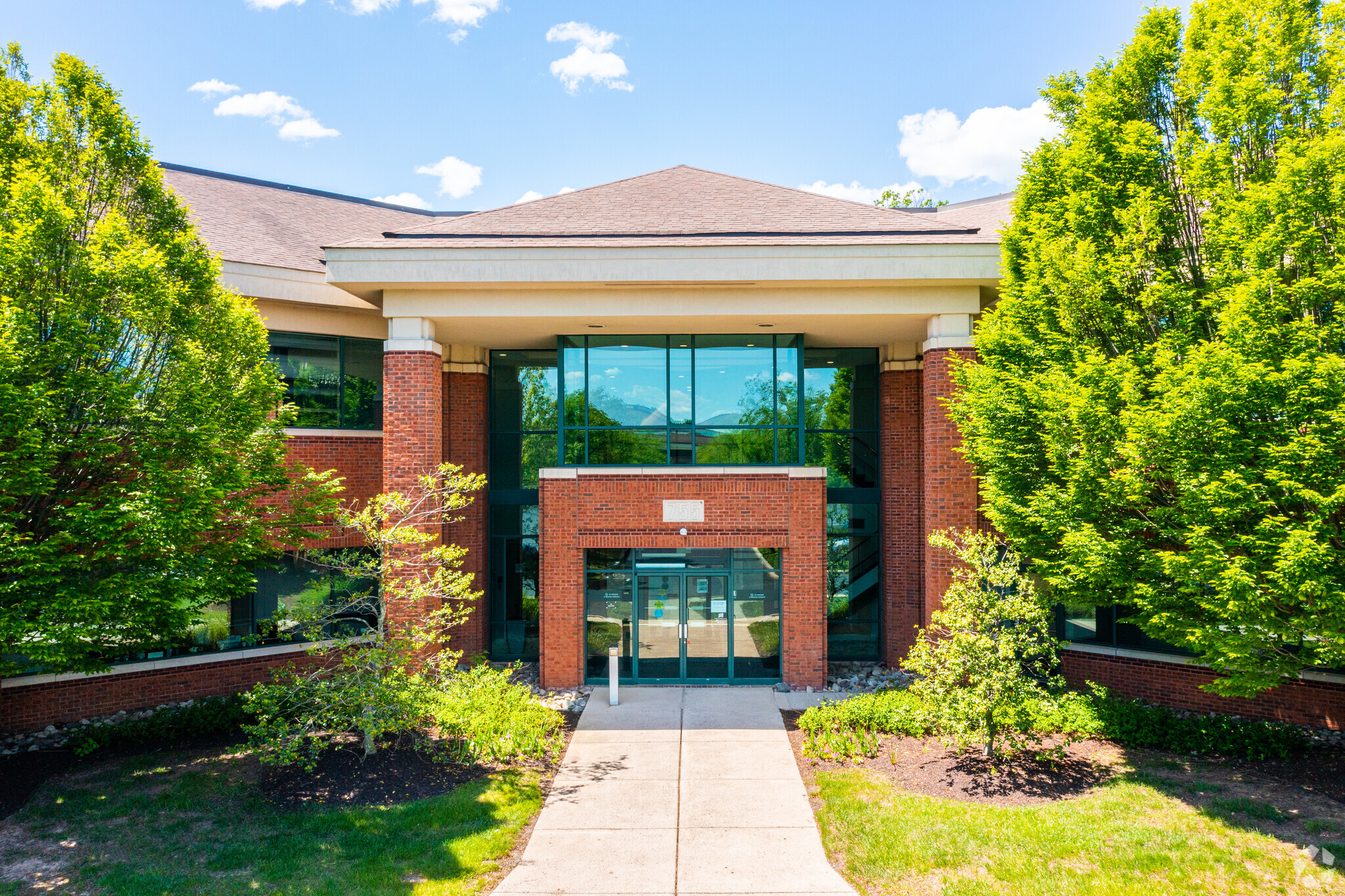 755 Business Center Dr, Horsham, PA à louer Photo du bâtiment- Image 1 de 5