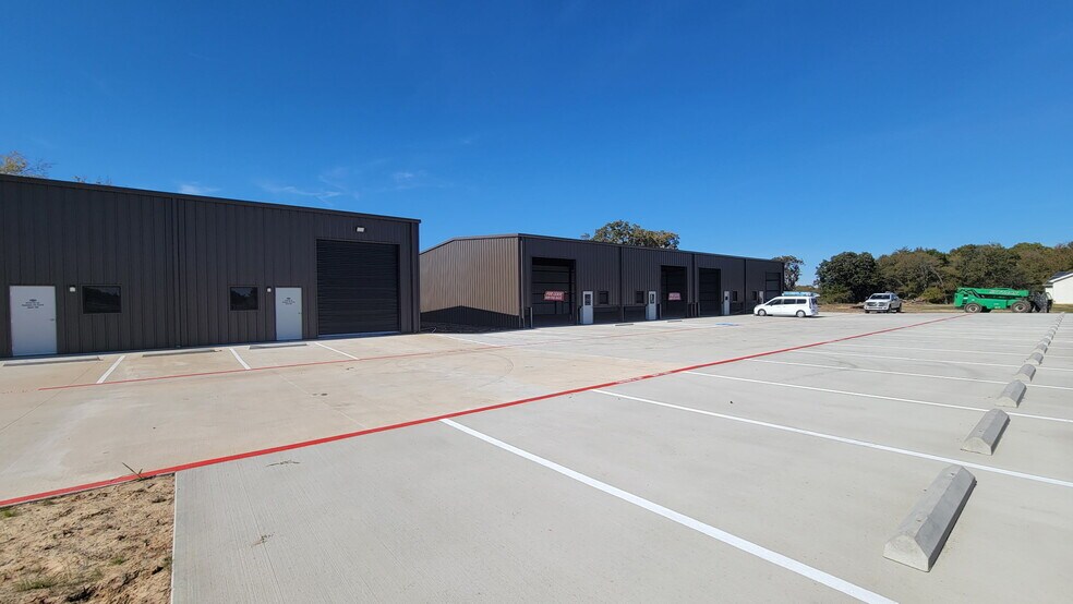 5988 TX 34, Quinlan, TX à louer - Photo du bâtiment - Image 2 de 7