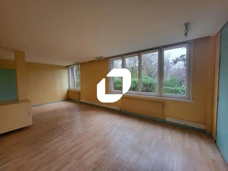 Office in La Madeleine for sale - Interior Photo - Image 2 of 7