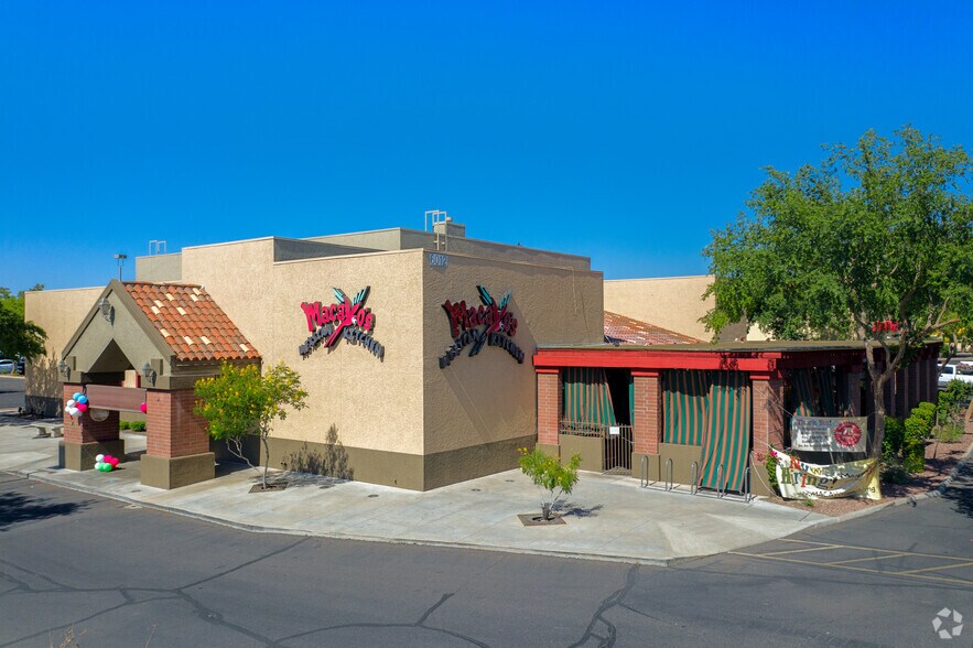 5905 W Bell Rd, Glendale, AZ à louer - Photo du bâtiment - Image 3 de 6