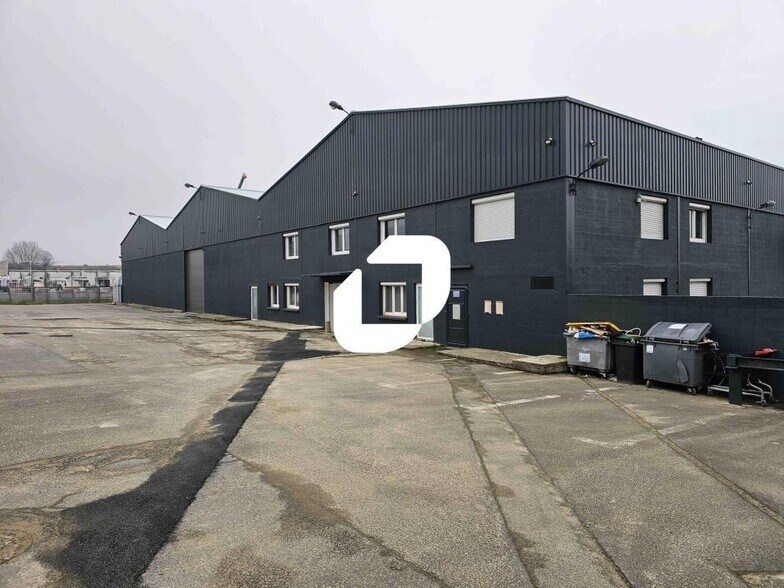 Flex in Le Mesnil-Amelot for lease - Building Photo - Image 2 of 13