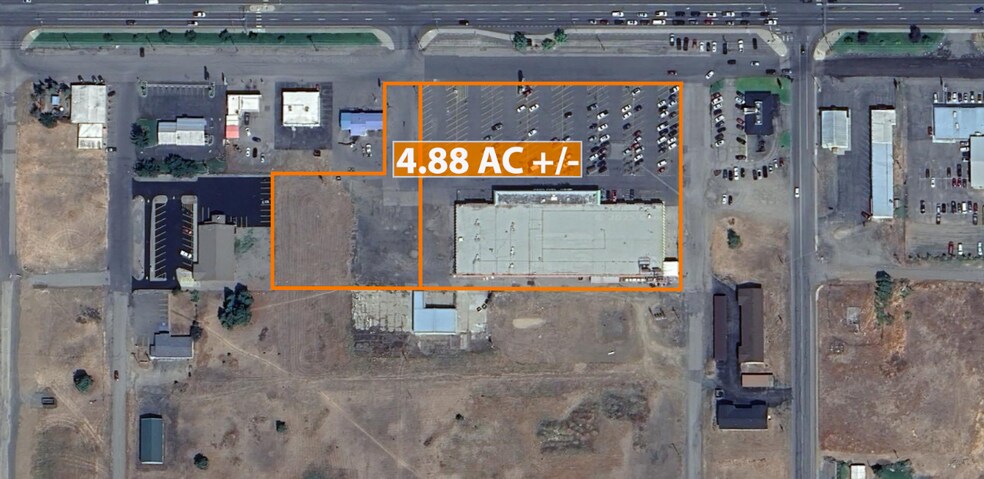 12824-12825 W 14th Ave, Airway Heights, WA à vendre - Photo du bâtiment - Image 2 de 8