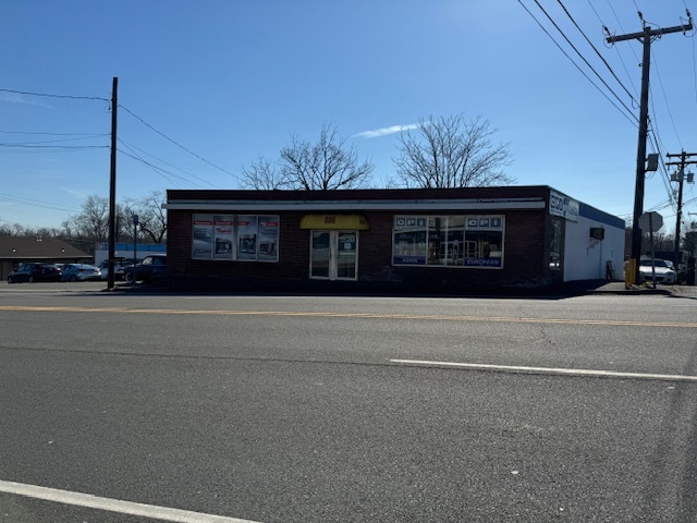 882-886 Boston Post Rd, West Haven, CT for lease - Building Photo - Image 1 of 14