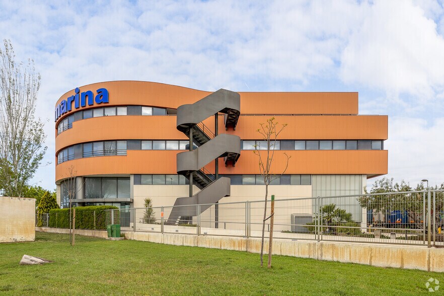 Carrer M Zona Franca, 1, Barcelona, Barcelona for lease - Building Photo - Image 2 of 6