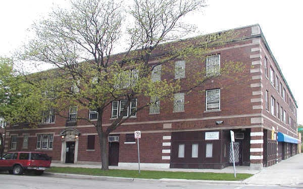 7308 S Crandon Ave, Chicago, IL for lease - Building Photo - Image 3 of 47