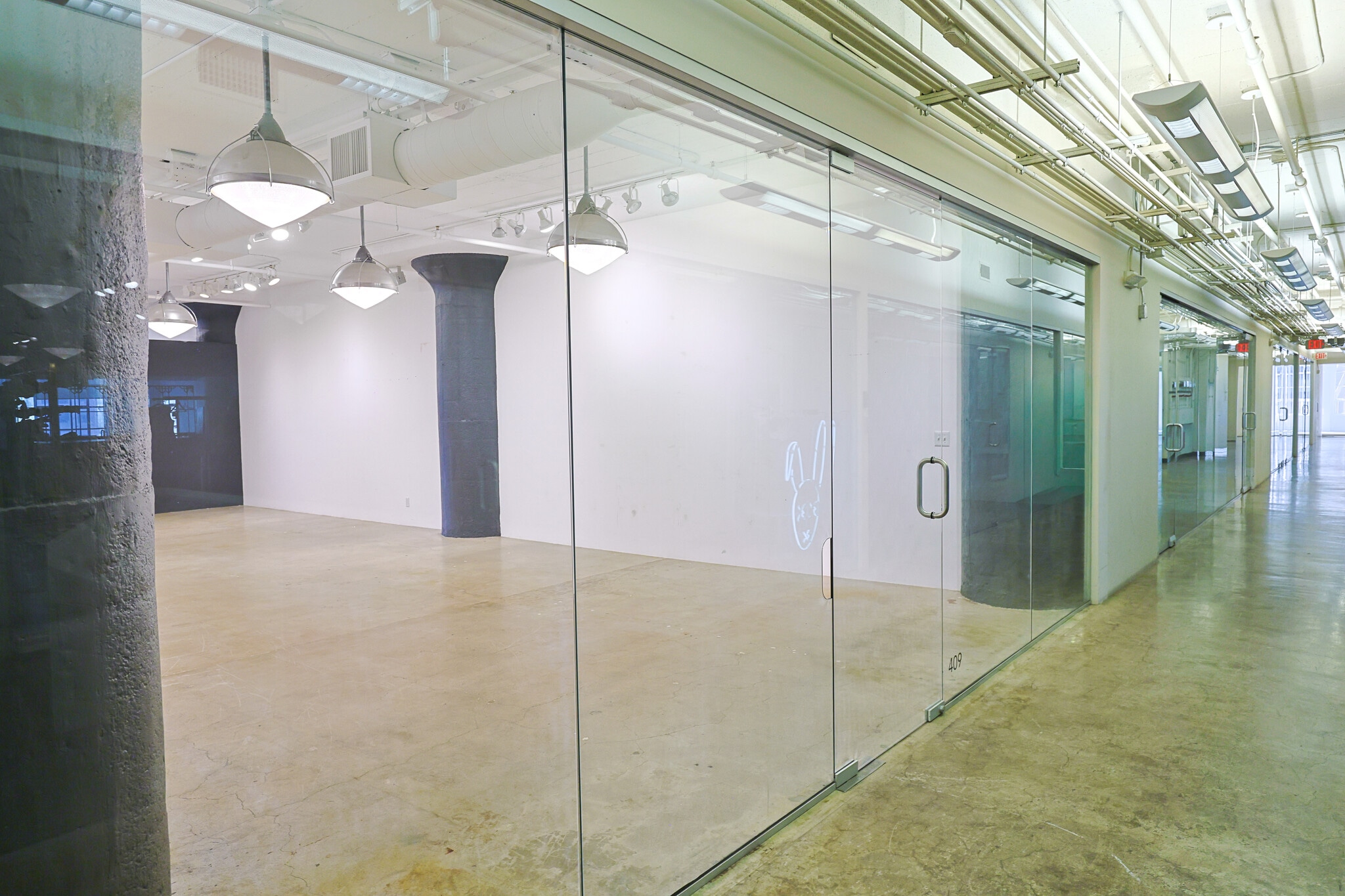 127 E 9th St, Los Angeles, CA for lease Interior Photo- Image 1 of 11
