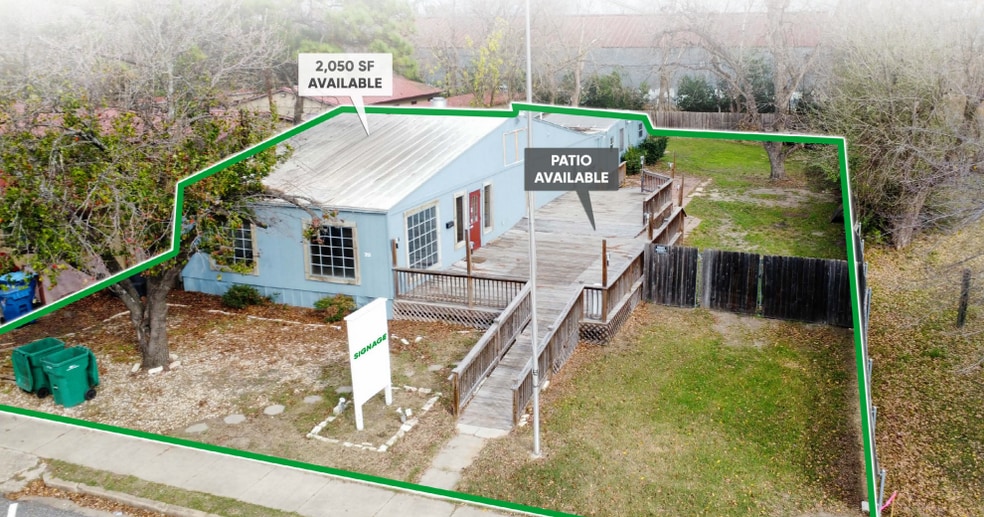 313 N Main St, Elgin, TX for lease - Building Photo - Image 1 of 7