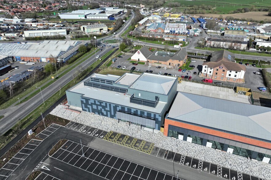 Tindale Crescent, Bishop Auckland à louer - Photo du bâtiment - Image 3 de 9