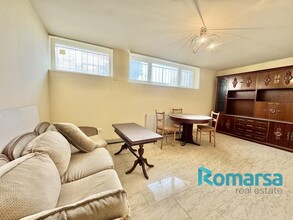 Retail in Ávila, Ávila for lease Interior Photo- Image 1 of 5