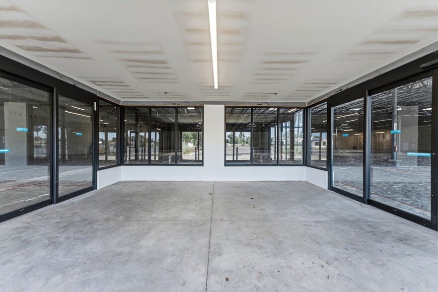 5502-5726 Cortez Rd W, Bradenton, FL for lease - Building Photo - Image 2 of 12