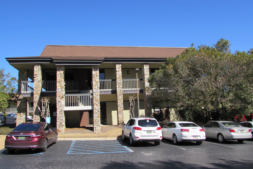 200 Cahaba Park Cir, Birmingham, AL for lease - Building Photo - Image 3 of 18