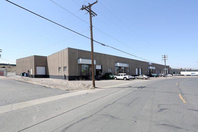 Plus de détails pour 6100-6170 E 49th Dr, Commerce City, CO - Industriel à louer