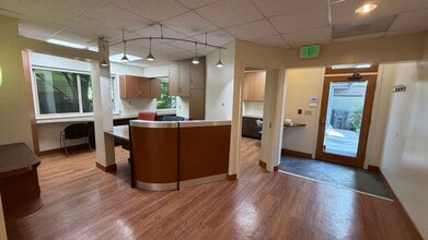 747 N 185th St, Shoreline, WA for lease Interior Photo- Image 2 of 8