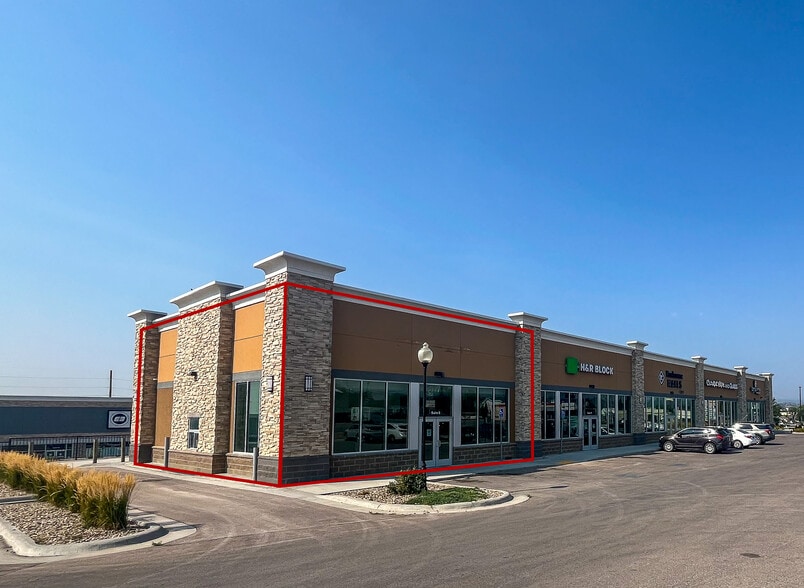 1001 E North St, Rapid City, SD for lease - Building Photo - Image 1 of 3