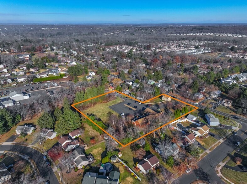 866 W Bristol Rd, Warminster, PA à vendre - Photo du bâtiment - Image 3 de 10