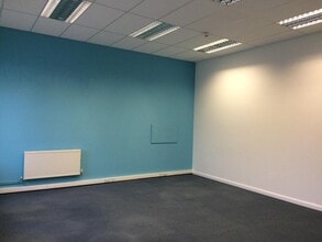 Natland Rd, Kendal for lease Interior Photo- Image 1 of 6