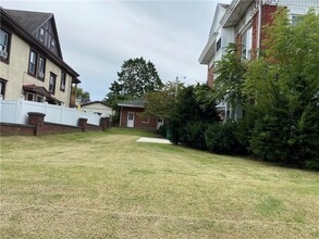 431 W Union Blvd, Bethlehem, PA for sale Interior Photo- Image 2 of 7