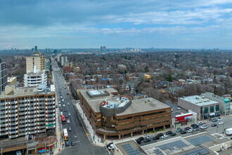 245 Eglinton Ave E, Toronto, ON - Aérien  Vue de la carte