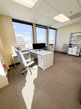 300 S Harbor Blvd, Anaheim, CA for lease Interior Photo- Image 2 of 8