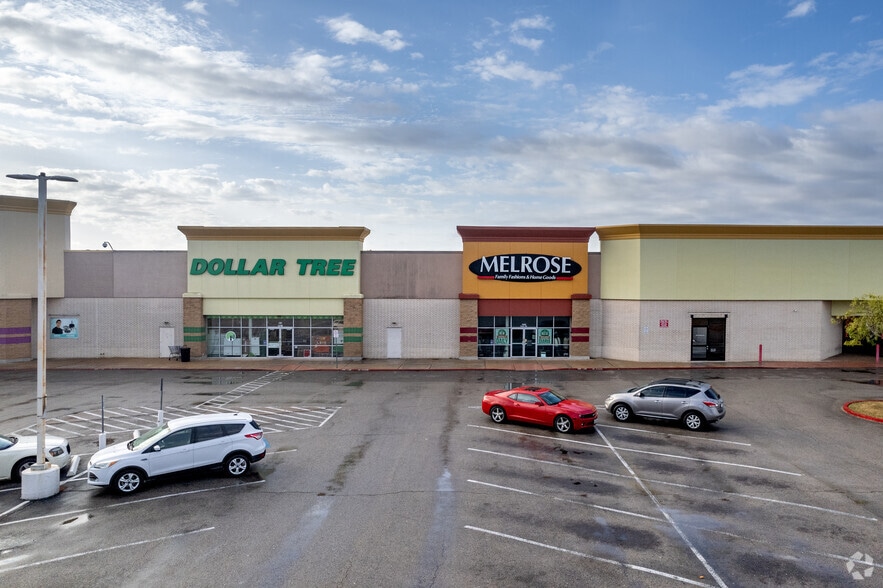 1004 E Southmore Ave, Pasadena, TX for lease - Building Photo - Image 3 of 8