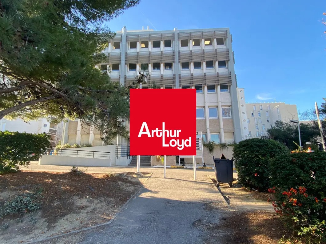 166 Avenue De Hambourg, Marseille for lease Building Photo- Image 1 of 2