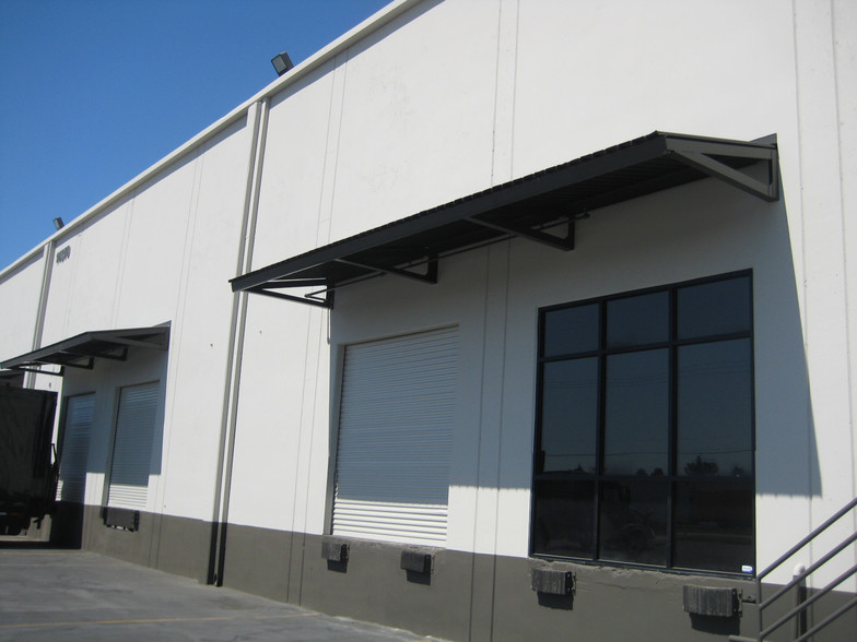 14395-14451 Industry Cir, La Mirada, CA for lease - Building Photo - Image 3 of 3