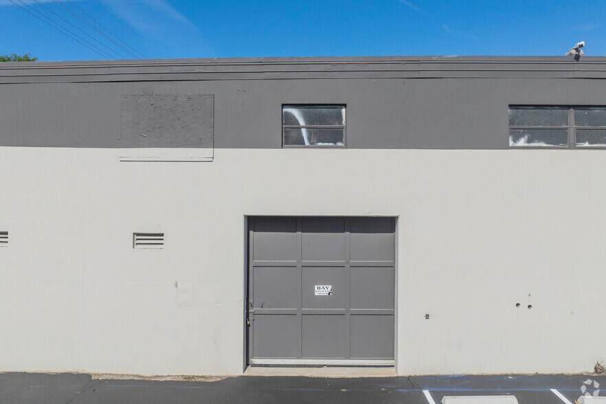 1680 14th St, Oakland, CA à louer - Photo du bâtiment - Image 3 de 16