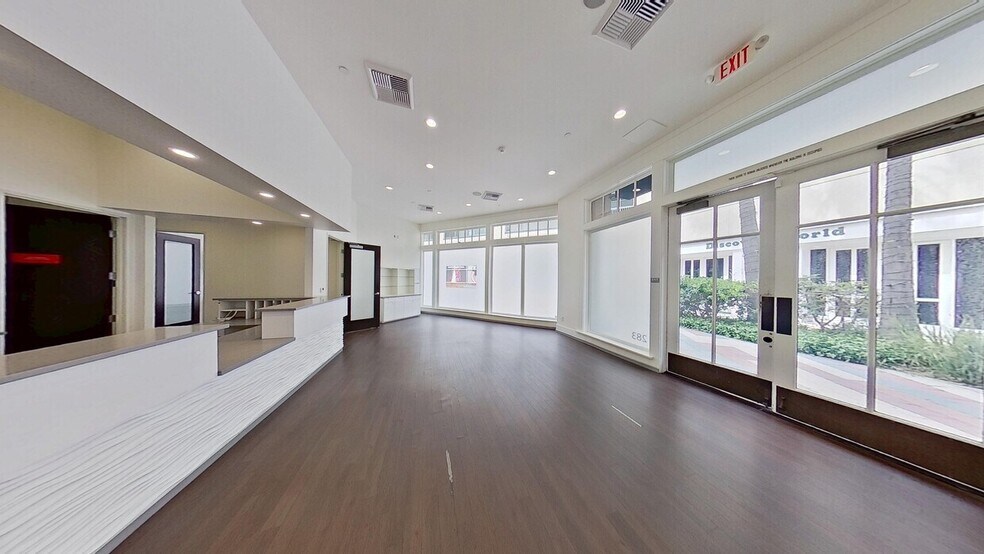 520 Deep Valley Dr, Rolling Hills Estates, CA for lease - Building Photo - Image 1 of 80