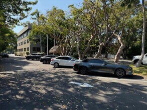 81990 Overseas Hwy, Islamorada, FL for lease Interior Photo- Image 2 of 6